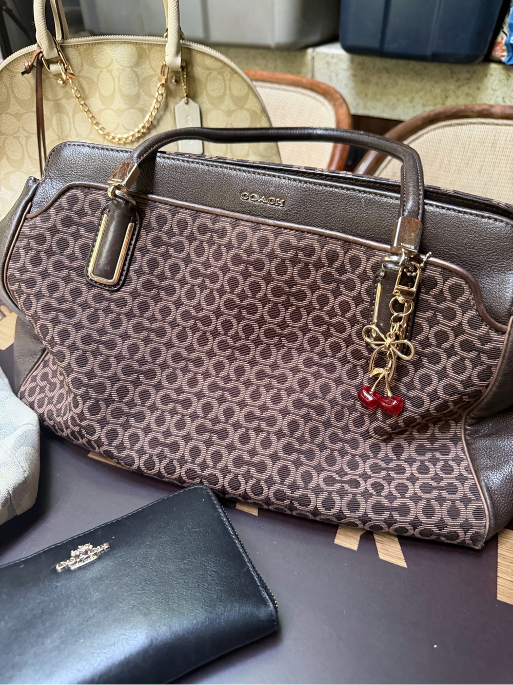 Coach bundle - Picture 3 of 5
